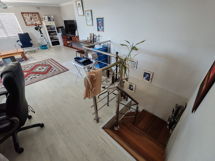 3 Bedroom Property for Sale in De Kelders Western Cape